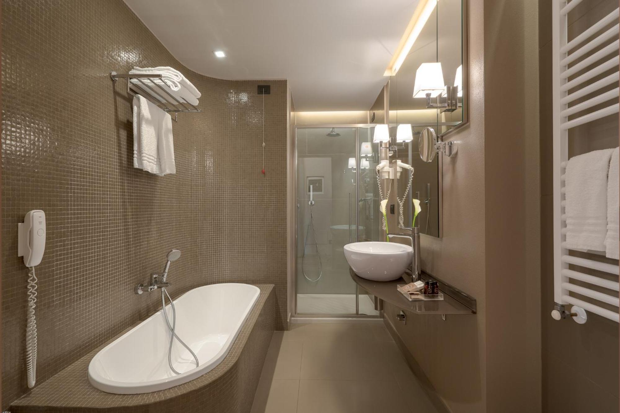 Titano Suites San Marino Buitenkant foto