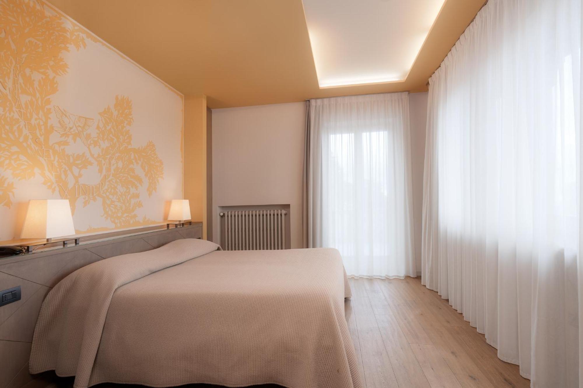 Titano Suites San Marino Buitenkant foto