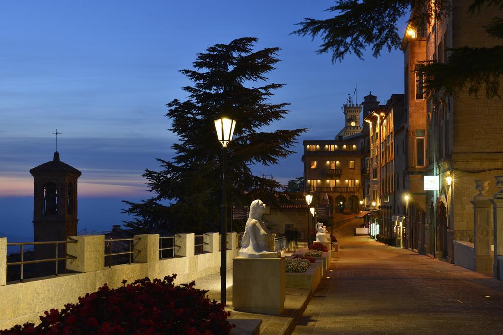 Titano Suites San Marino Buitenkant foto