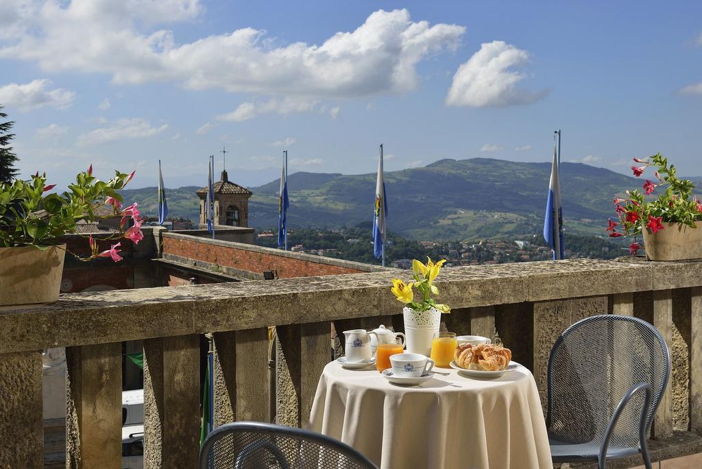 Titano Suites San Marino Kamer foto