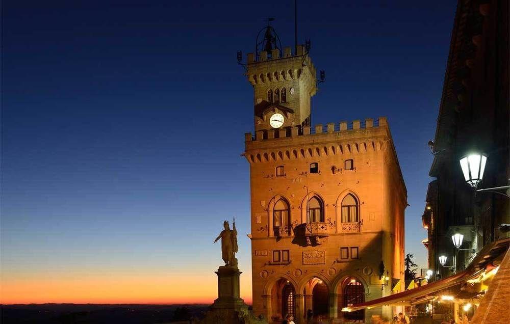 Titano Suites San Marino Buitenkant foto