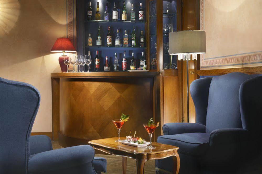 Titano Suites San Marino Buitenkant foto