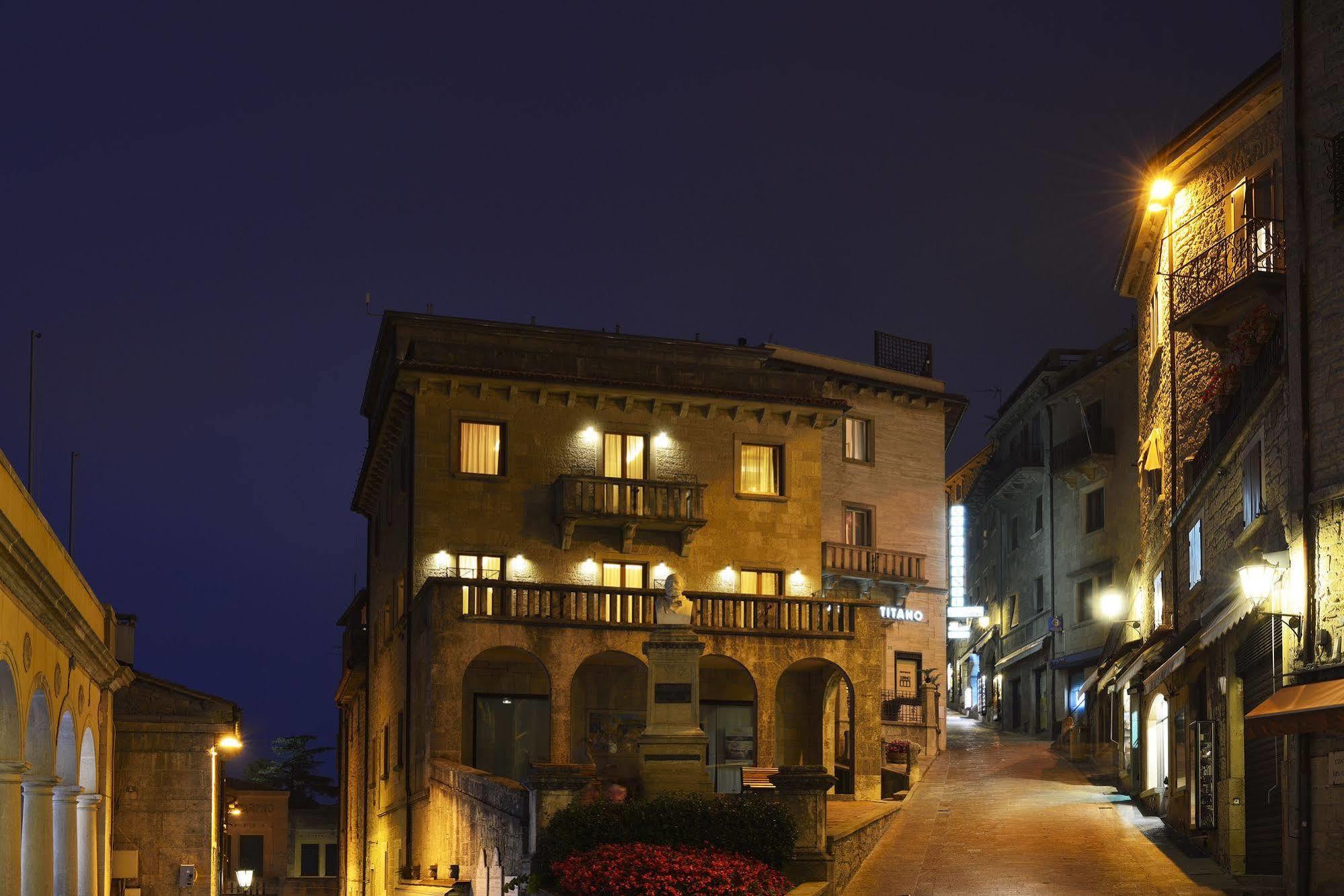 Titano Suites San Marino Buitenkant foto